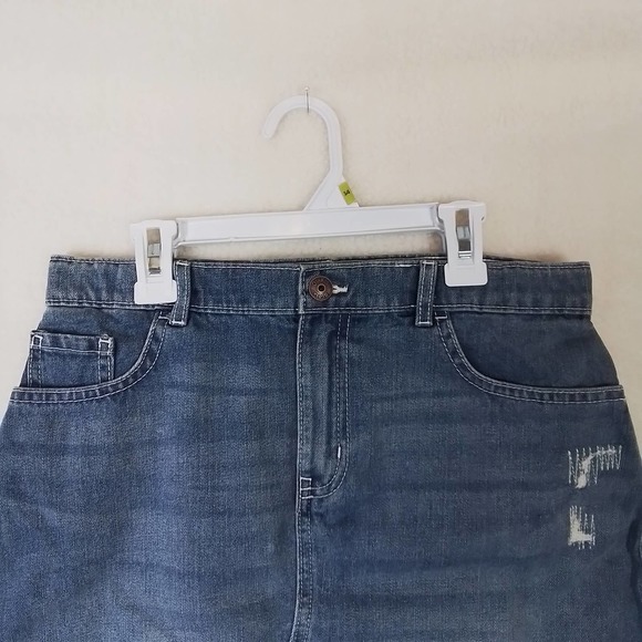 OshKosh Denim Mini Skirt Size 14 in Light Wash w/ Distressing - Picture 3 of 11
